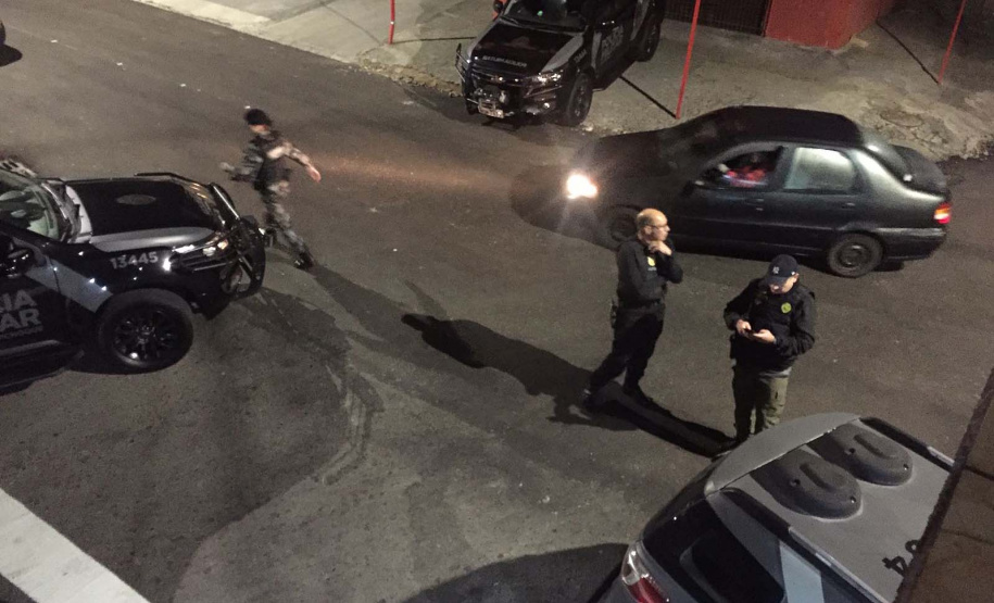Polícia Militar deflagra operação contra o tráfico de drogas em bairro de Curitiba