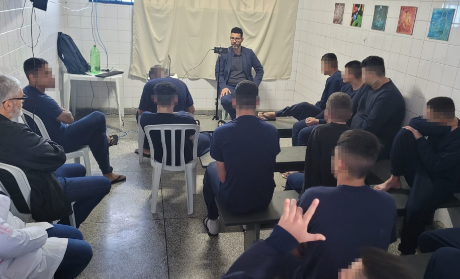 Sesp e Seju levam palestras para jovens em cumprimento de medida so cioeducativa