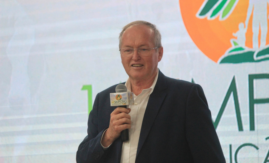 Estado participa de Simpósio de Produção de Leite nos Campos Gerais