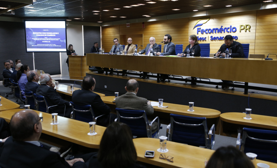 Encontro de Consulados e Câmaras de Comércio na sede da Fecomércio