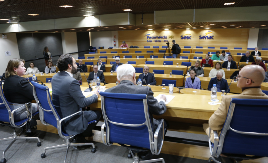 Encontro de Consulados e Câmaras de Comércio na sede da Fecomércio