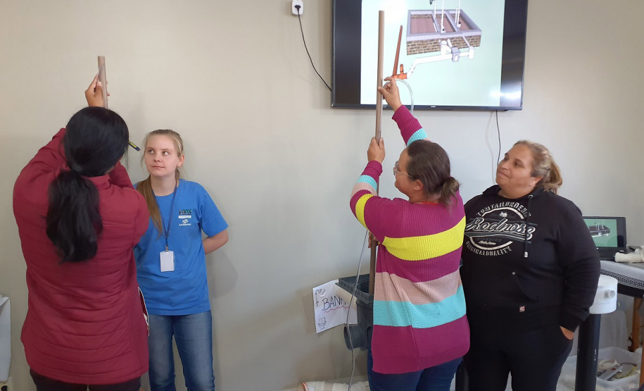 Em Prudentópolis, mulheres se formam encanadoras em curso de manutenção hidrossanitária da Sanepar