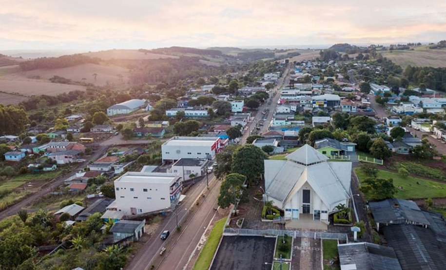 Governo beneficia população de pequenos municípios com projetos de obras públicas