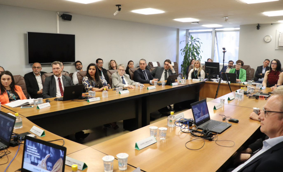 Tomam posse novos membros do Conselho de Contribuintes e Recursos Fiscais da Fazenda