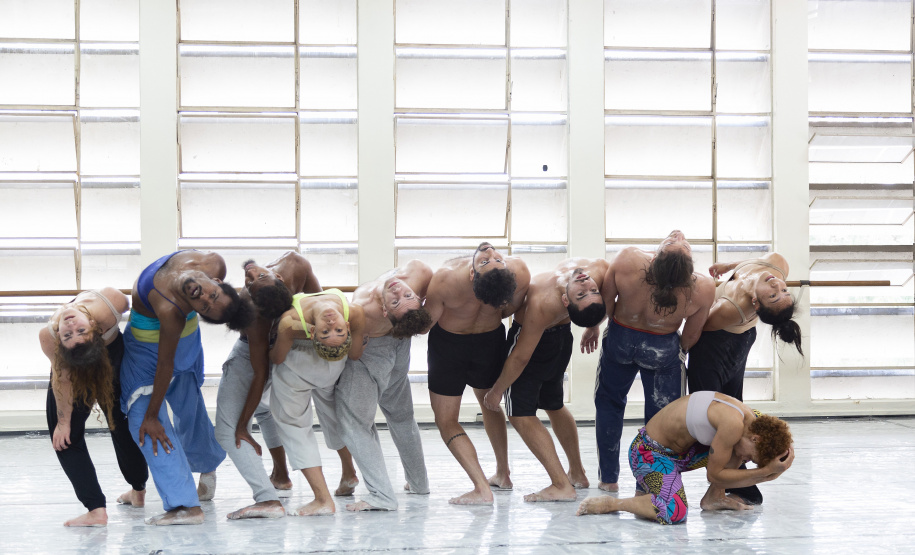 Balé Teatro Guaíra estreia espetáculo no Guairinha neste mês de agosto
