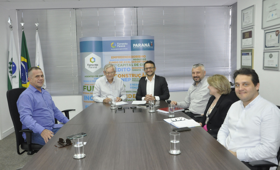 Fomento Paraná firma parceria com São José da Boa Vista