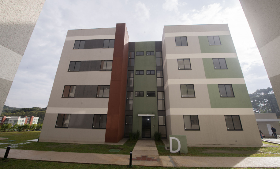Entrega de apartamentos em Almirante Tamandaré Residencial Porto Tingui II