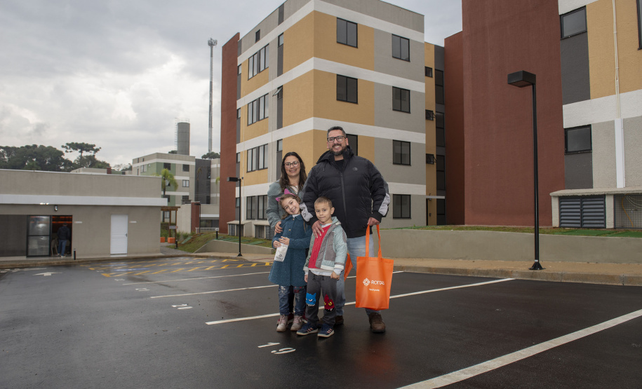Entrega de apartamentos em Almirante Tamandaré Residencial Porto Tingui II