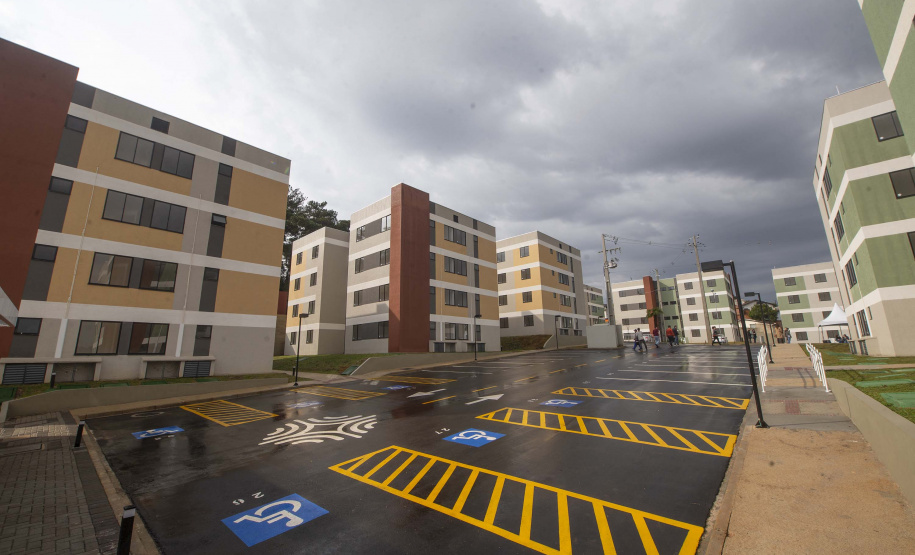 Entrega de apartamentos em Almirante Tamandaré Residencial Porto Tingui II