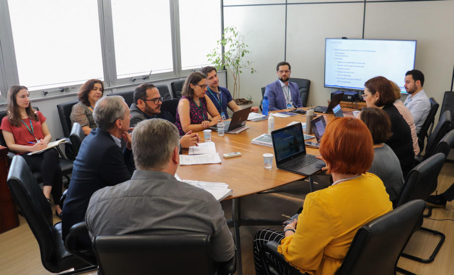 Mais de 80% das contratações para modernização fiscal do Paraná deverão ser concluídas em 2023