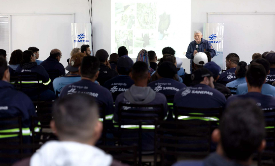 Ataque de cães é principal causa de acidente de trabalho dos leituristas da Sanepar