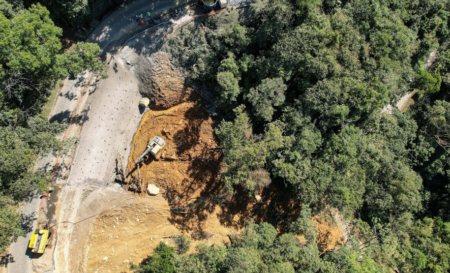 Obras na Graciosa avançam; primeiros trechos podem ficar prontos este mês