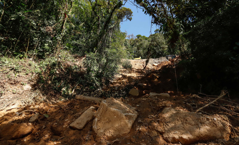 Obras na Graciosa avançam; primeiros trechos podem ficar prontos este mês