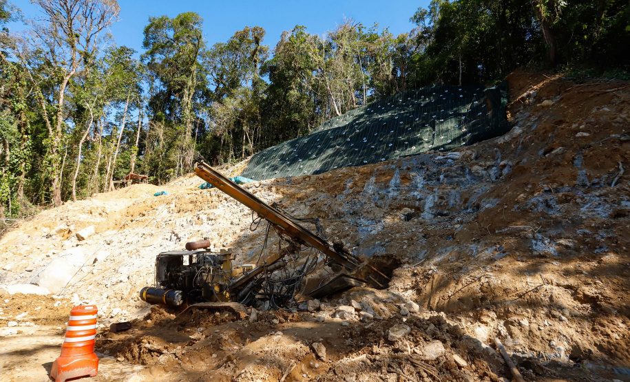 Obras na Graciosa avançam; primeiros trechos podem ficar prontos este mês