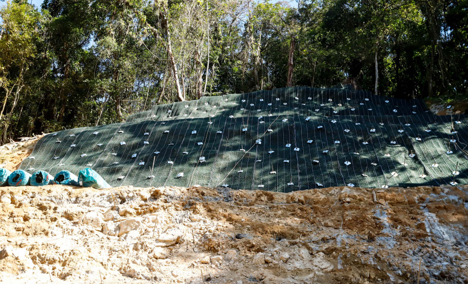 Obras na Graciosa avançam; primeiros trechos podem ficar prontos este mês