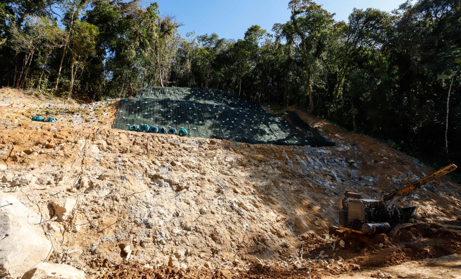 Obras na Graciosa avançam; primeiros trechos podem ficar prontos este mês