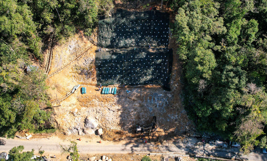 Obras na Graciosa avançam; primeiros trechos podem ficar prontos este mês