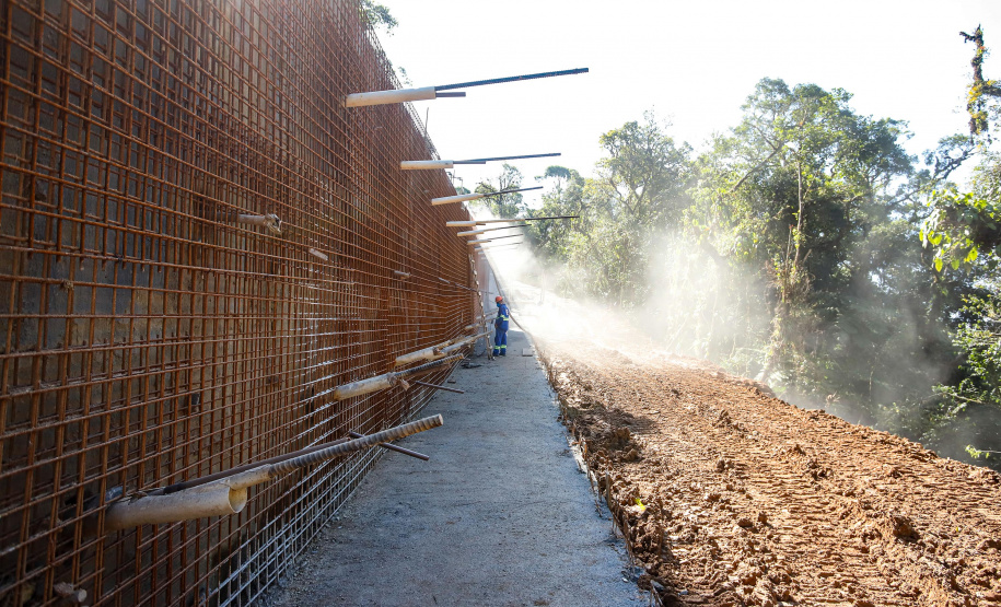 Obras na Graciosa avançam; primeiros trechos podem ficar prontos este mês