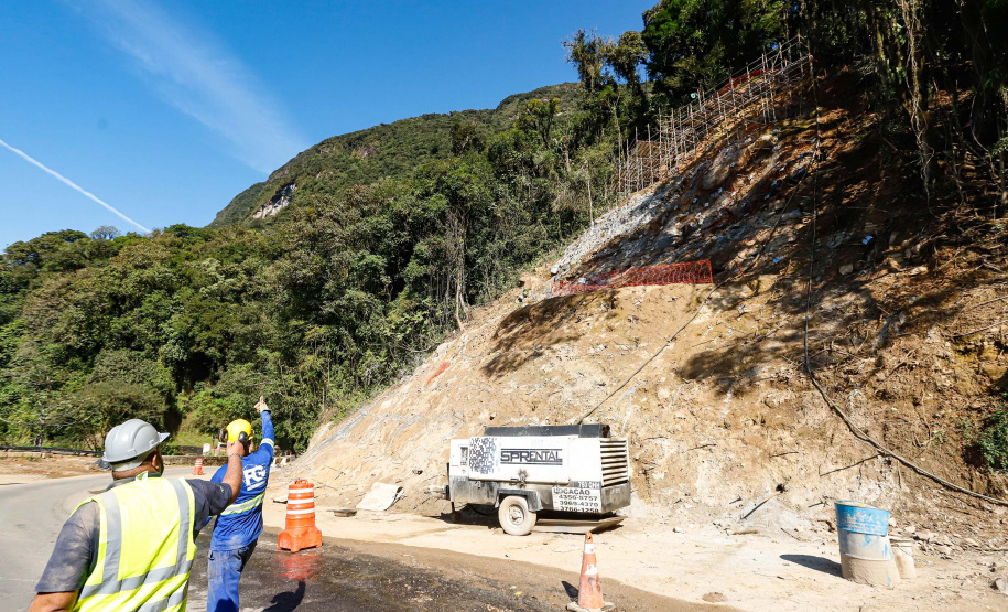 Obras na Graciosa avançam; primeiros trechos podem ficar prontos este mês