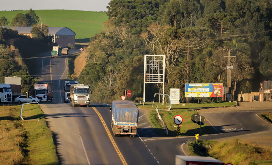 Lote 1 da nova concessão terá 156 km de duplicação na BR-277, entre Curitiba e Prudentópolis. BR-277 com BR-373.