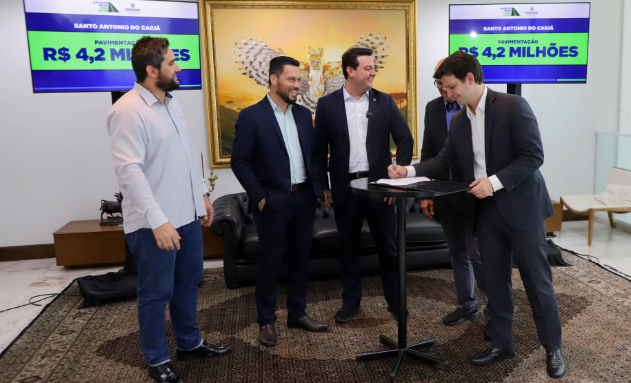 ASFALTO NOVO VIDA NOVA