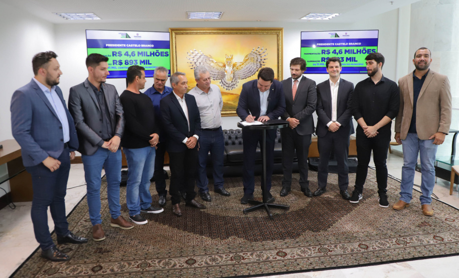 ASFALTO NOVO VIDA NOVA