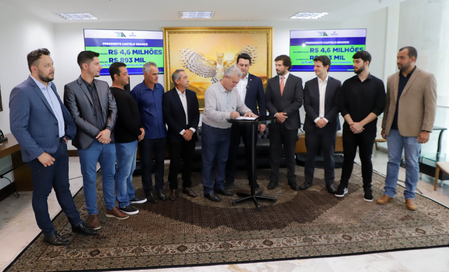 ASFALTO NOVO VIDA NOVA