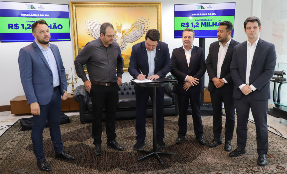 ASFALTO NOVO VIDA NOVA