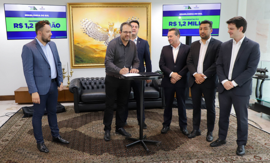 ASFALTO NOVO VIDA NOVA