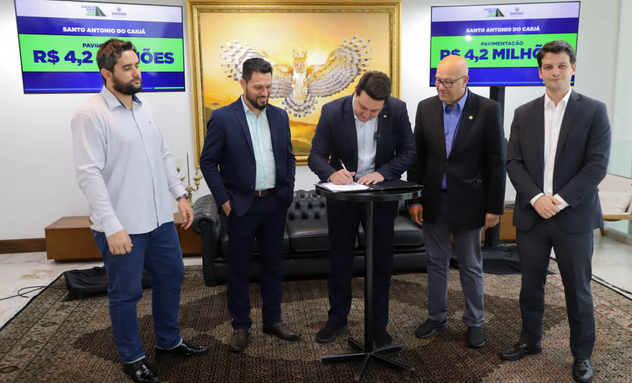 ASFALTO NOVO VIDA NOVA