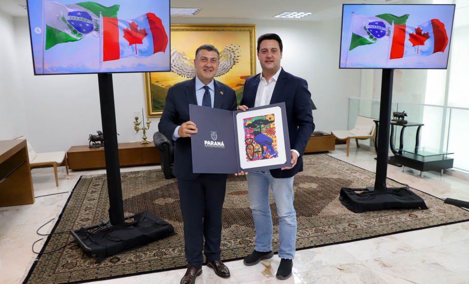 Embaixador do Canadá – Emmanuel Kamarianakis