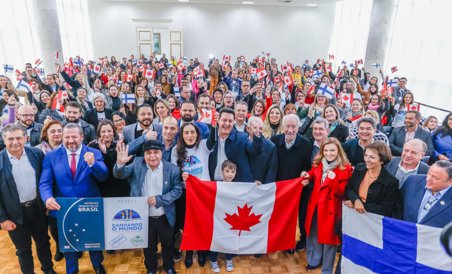 Ganhando o Mundo professores