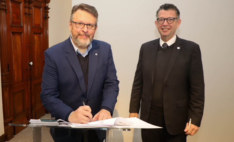 IBGE E INVEST PARANÁ