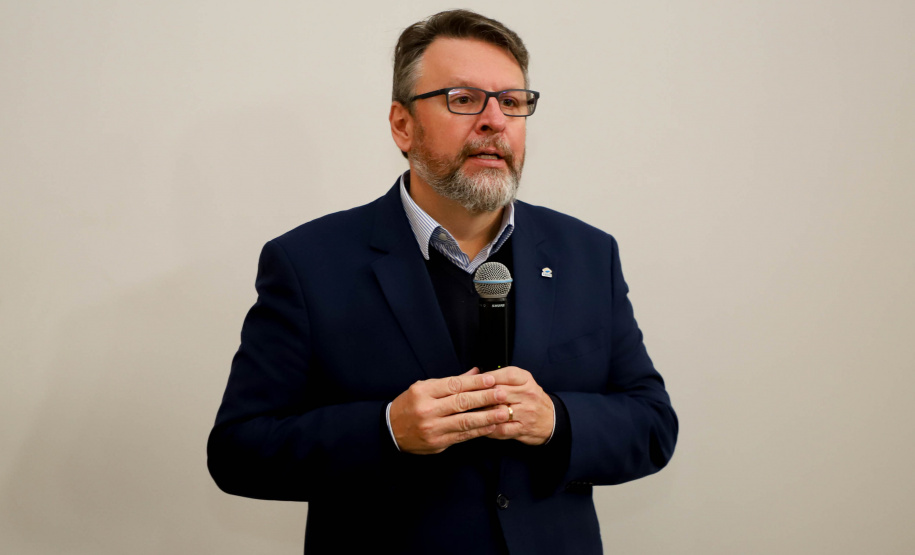 IBGE E INVEST PARANÁ