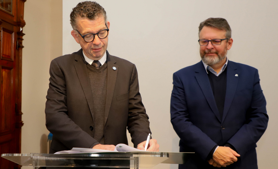 IBGE E INVEST PARANÁ