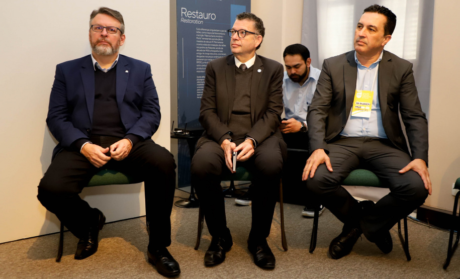 IBGE E INVEST PARANÁ