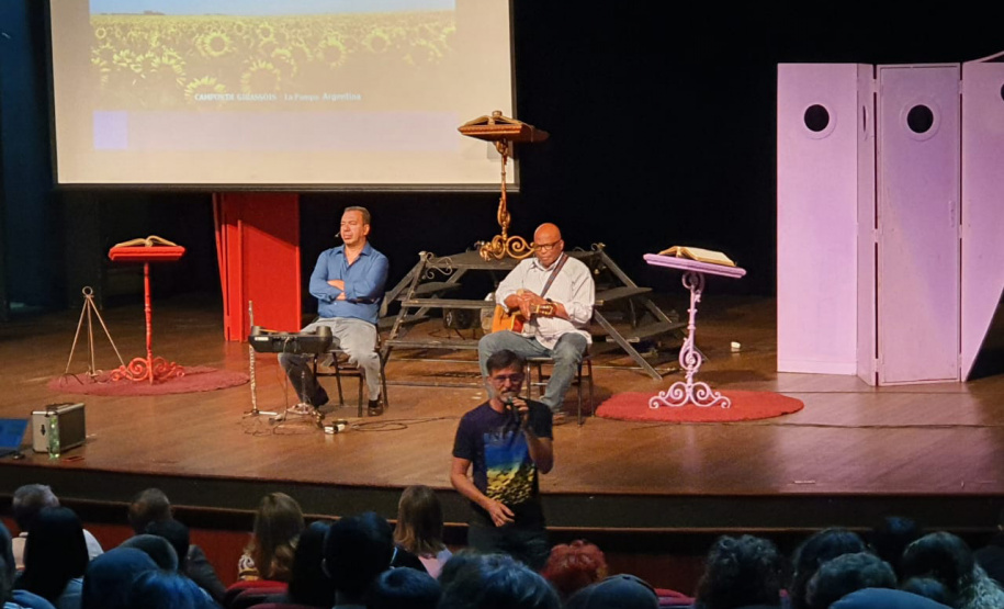 Alunos de escolas públicas recebem ações de educação fiscal em Sarandi e Campo Mourão