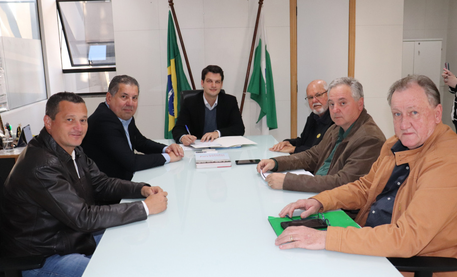 Rolândia recebe 12,6 milhões para completar pavimentação de vias urbanas