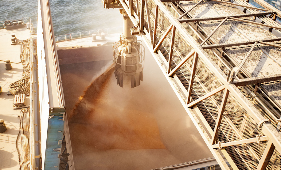 Corredor de Exportação de Paranaguá registra novo marco no acumulado do ano