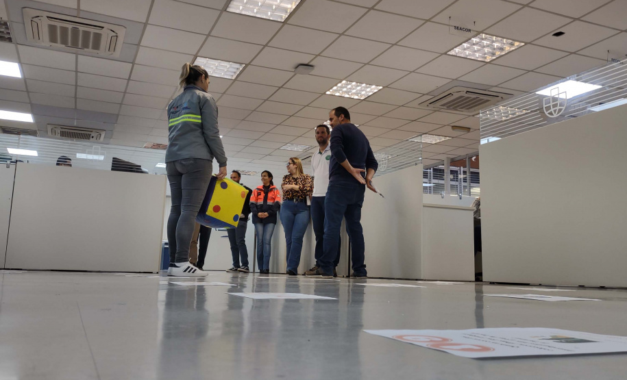 Portos do Paraná conscientiza sobre teste com etilômetro e separação de resíduos