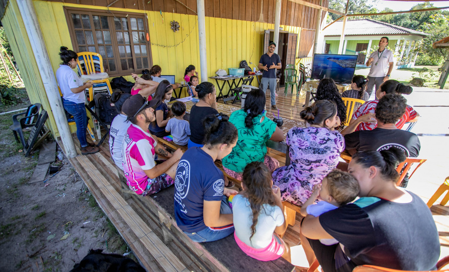Portos do Paraná apresenta monitoramento da pesca às comunidades marítimas