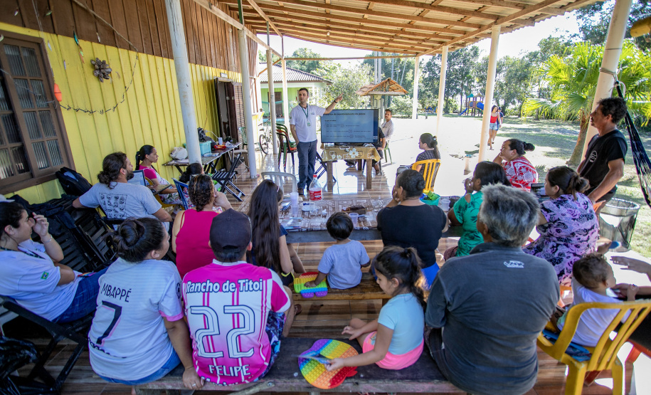 Portos do Paraná apresenta monitoramento da pesca às comunidades marítimas