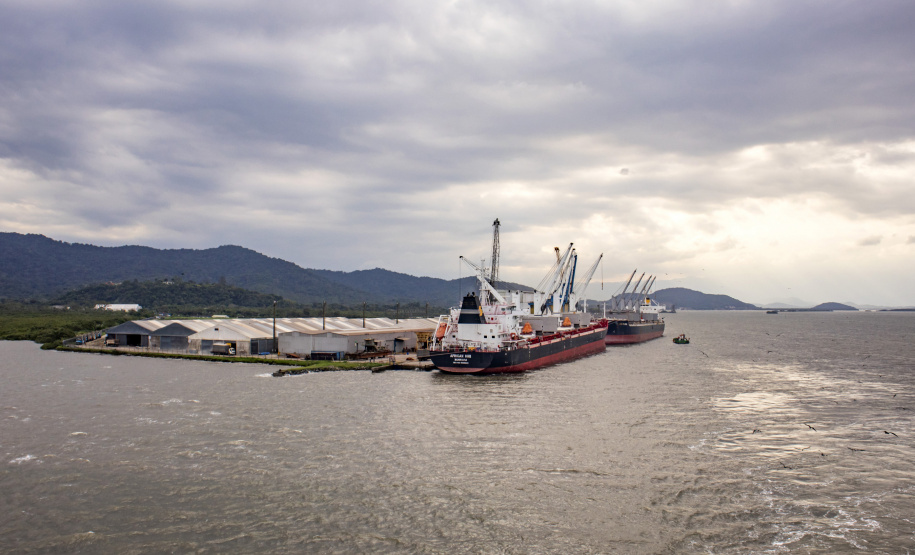 Porto de Antonina tem ganho operacional após conclusão das obras de dragagem de manutenção