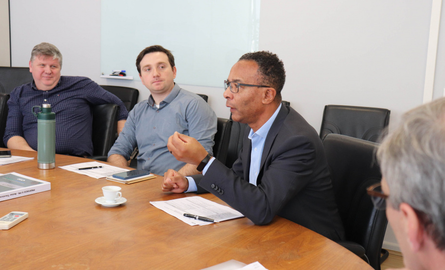 Fazenda recebe missão do BID que supervisiona projeto de modernização fiscal do Paraná