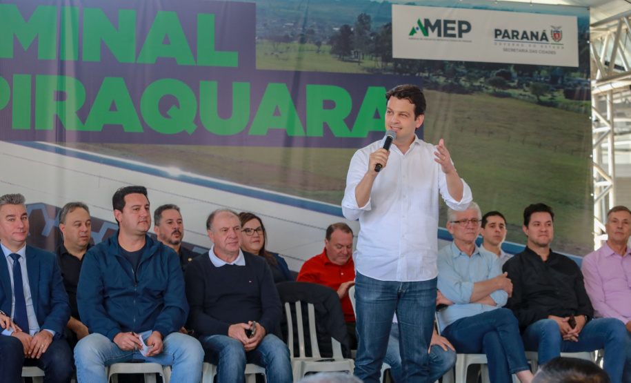 O governador Carlos Massa Ratinho Junior inaugurou neste sábado (05) o novo terminal de ônibus metropolitano de Piraquara, na Região Metropolitana de Curitiba (RMC).
