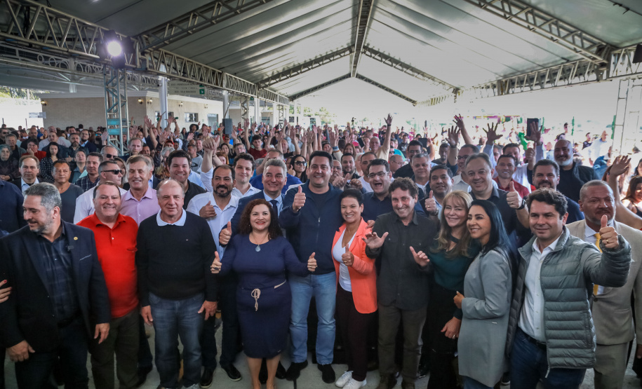 O governador Carlos Massa Ratinho Junior inaugurou neste sábado (05) o novo terminal de ônibus metropolitano de Piraquara, na Região Metropolitana de Curitiba (RMC).