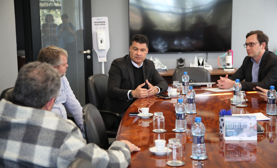 Estado fecha parceria com ICI para desenvolver novos serviços públicos