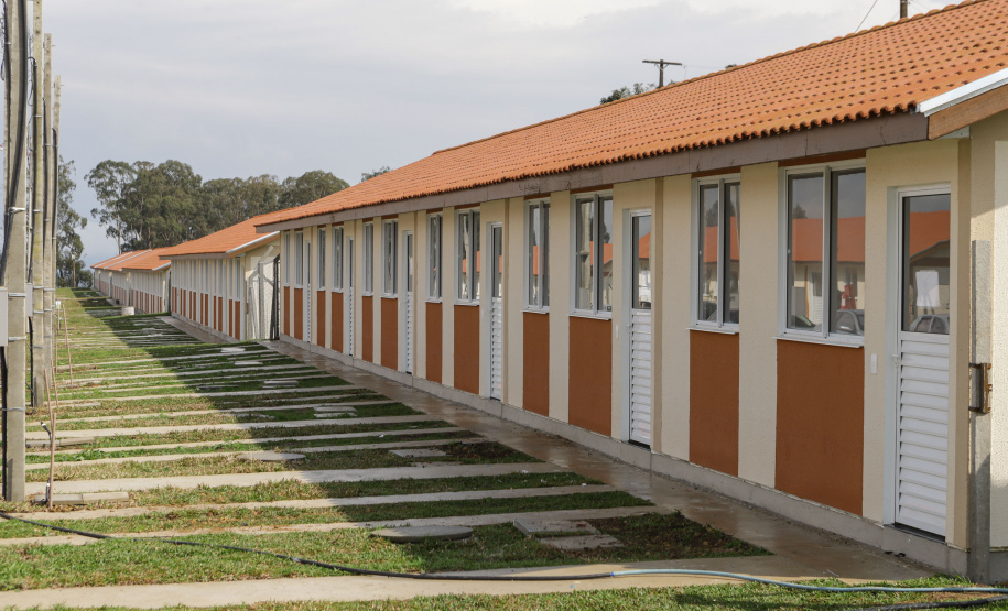 Lapa, 10 de agosto de 2023 - O governo do Paraná realiza na Lapa a entrega de 118 moradias populares, sendo 94 por meio do programa Casa Fácil.