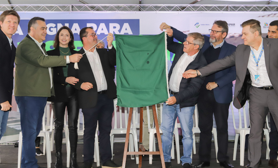 Lapa, 10 de agosto de 2023 - O governo do Paraná realiza na Lapa a entrega de 118 moradias populares, sendo 94 por meio do programa Casa Fácil.