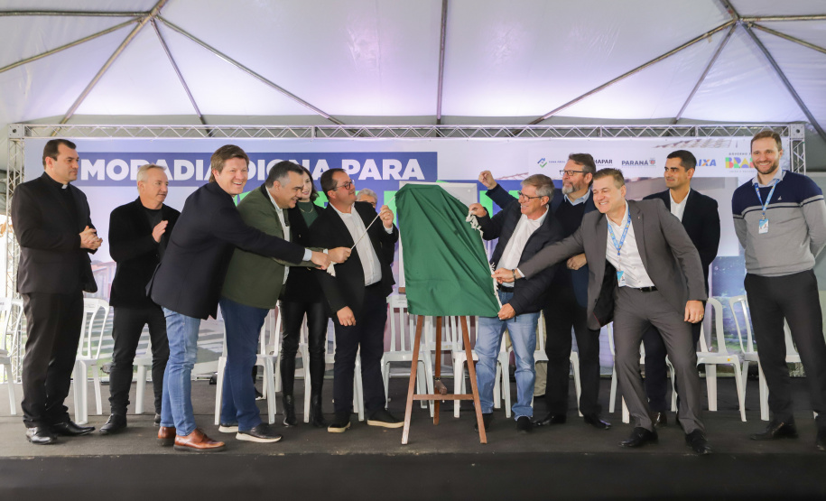 Lapa, 10 de agosto de 2023 - O governo do Paraná realiza na Lapa a entrega de 118 moradias populares, sendo 94 por meio do programa Casa Fácil.